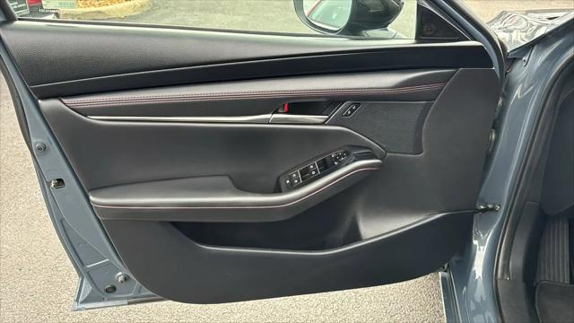 2024 Mazda Mazda3 2.5 S Carbon Edition