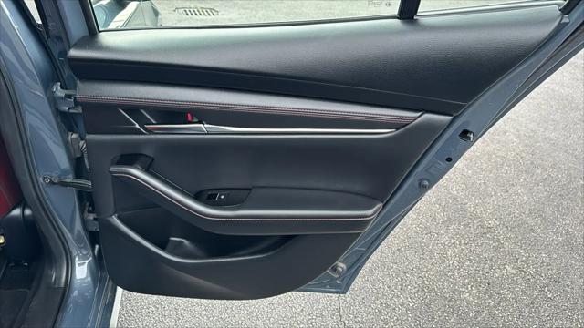 2024 Mazda Mazda3 2.5 S Carbon Edition