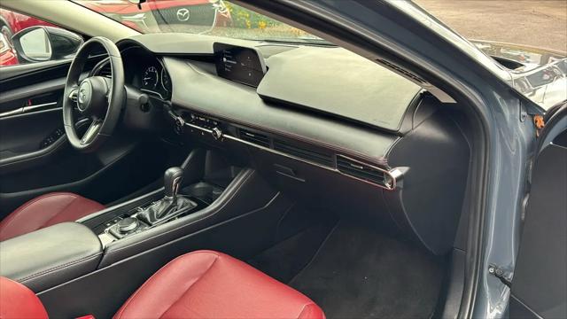 2024 Mazda Mazda3 2.5 S Carbon Edition