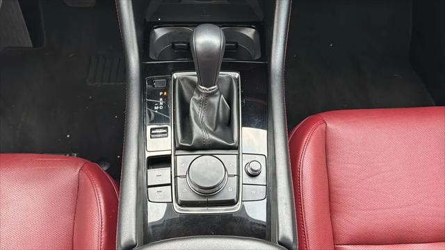2024 Mazda Mazda3 2.5 S Carbon Edition