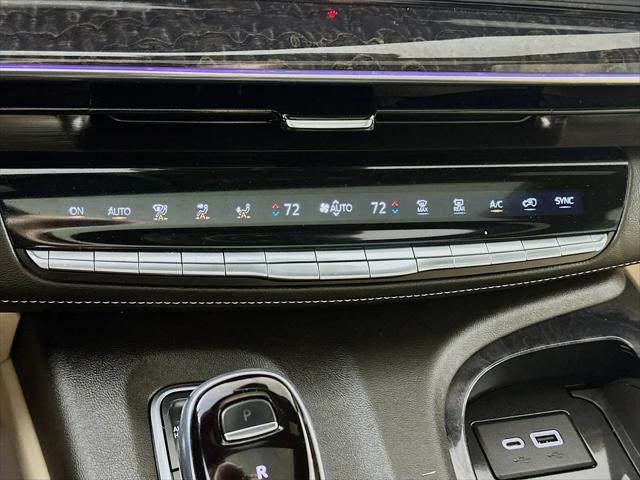 2022 Cadillac Escalade 4WD Premium Luxury