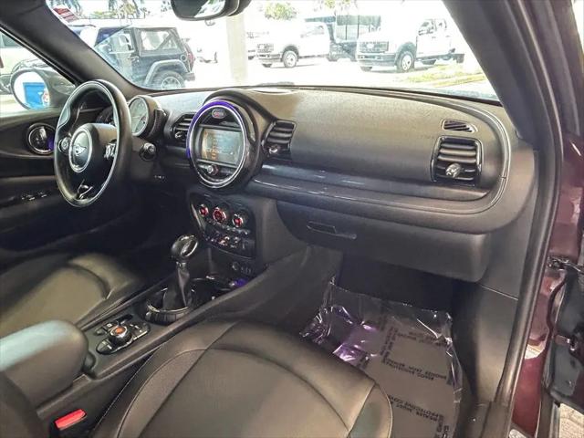 2017 MINI Cooper Clubman Cooper