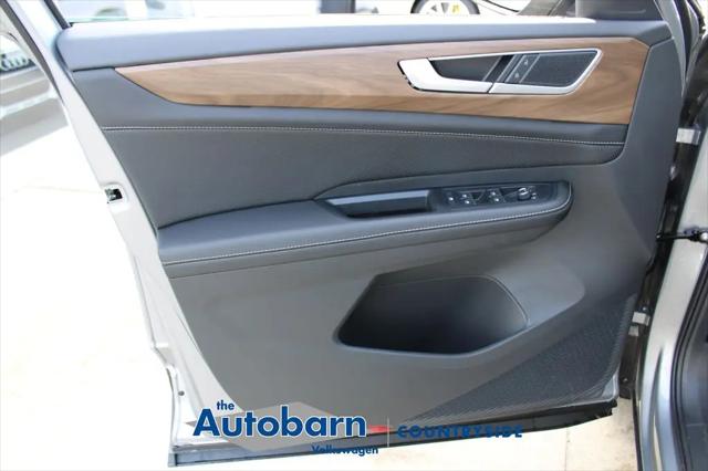 2026 Volkswagen Atlas SE