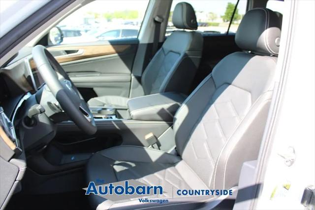 2026 Volkswagen Atlas SE with Technology