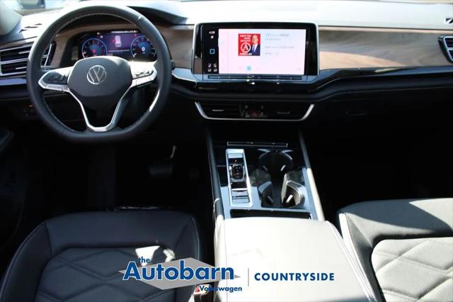 2026 Volkswagen Atlas SE with Technology