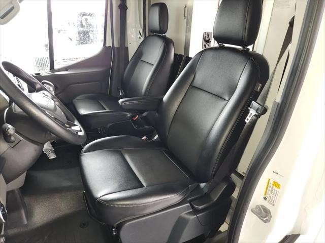 2022 Ford Transit Cutaway T-350