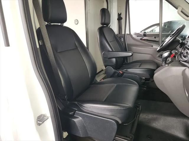 2022 Ford Transit Cutaway T-350