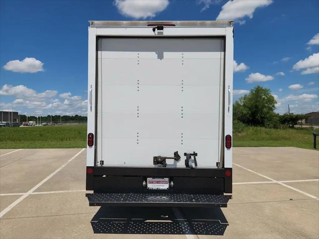 2022 Ford Transit Cutaway T-350