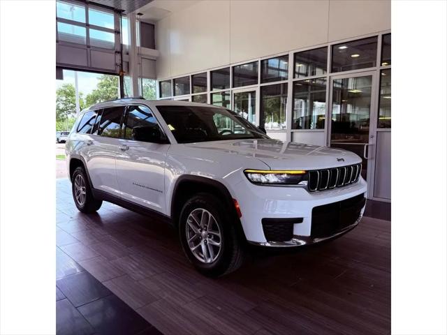 2023 Jeep Grand Cherokee L Laredo 4x2