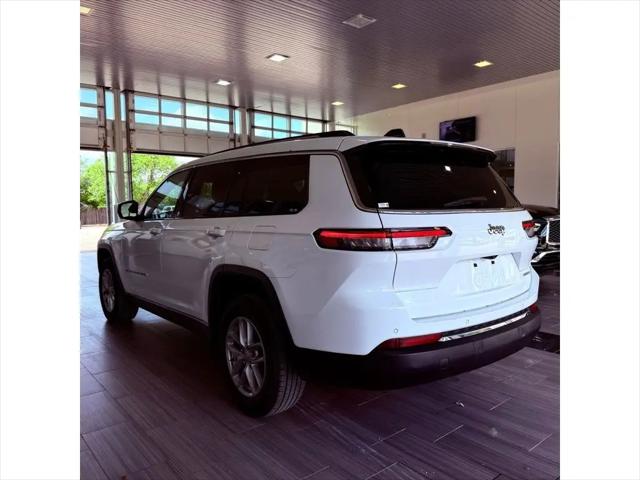 2023 Jeep Grand Cherokee L Laredo 4x2