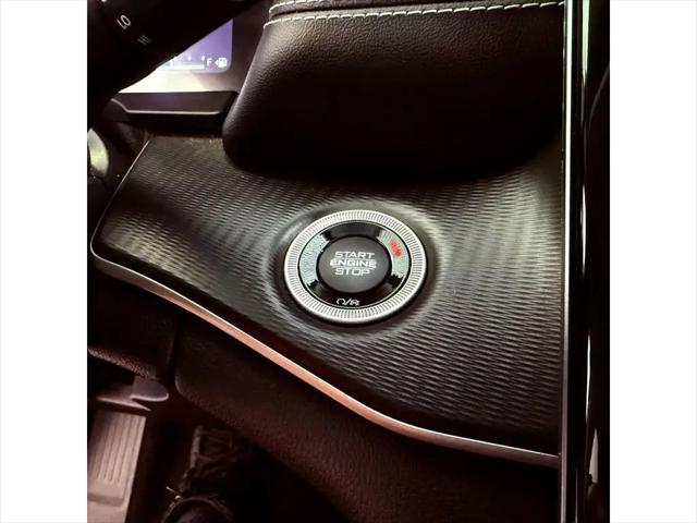 2023 Jeep Grand Cherokee L Laredo 4x2