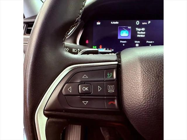 2023 Jeep Grand Cherokee L Laredo 4x2