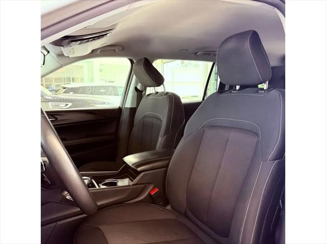 2023 Jeep Grand Cherokee L Laredo 4x2