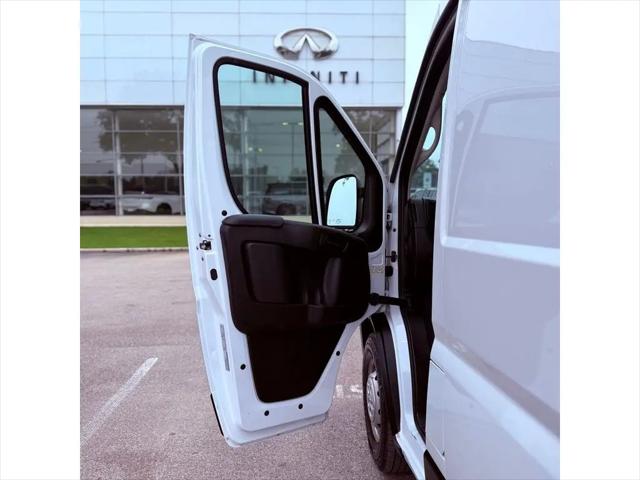 2025 Ram ProMaster 2500 Cargo Van Tradesman High Roof 159" WB w/Pass Seat