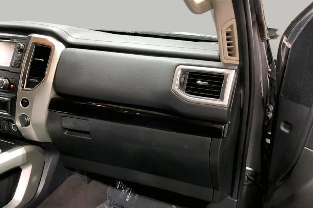 2018 Nissan Titan SV