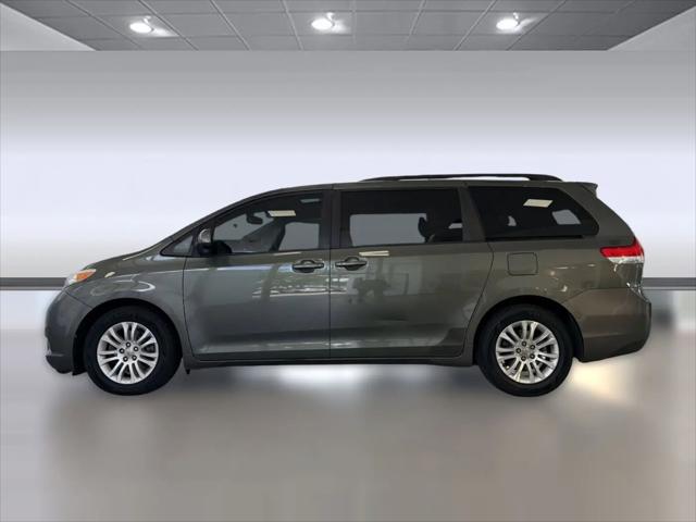 2011 Toyota Sienna XLE V6