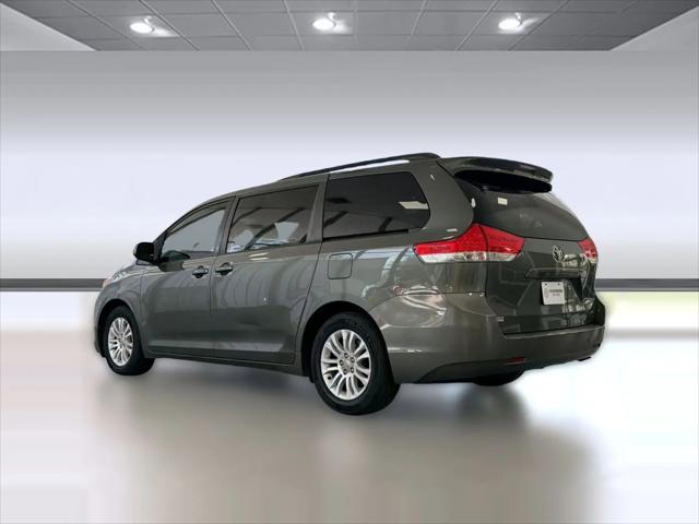 2011 Toyota Sienna XLE V6