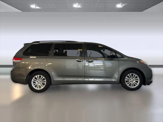 2011 Toyota Sienna XLE V6