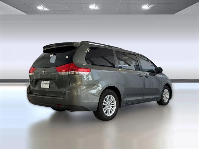 2011 Toyota Sienna XLE V6
