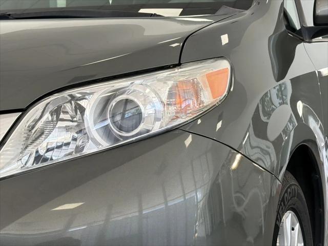 2011 Toyota Sienna XLE V6