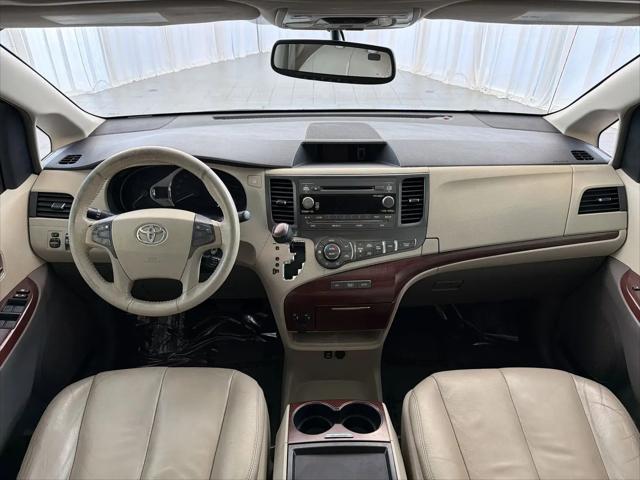 2011 Toyota Sienna XLE V6