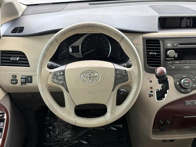 2011 Toyota Sienna XLE V6