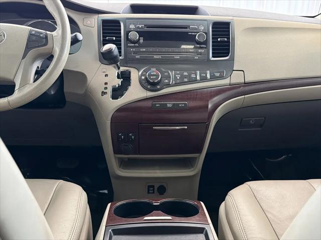 2011 Toyota Sienna XLE V6