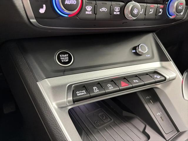 2025 Audi Q3 Premium 45 TFSI S line quattro Tiptronic