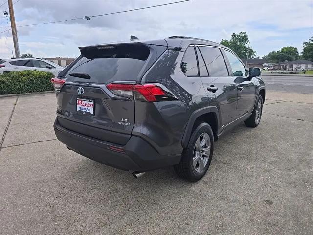 2022 Toyota RAV4 Hybrid LE