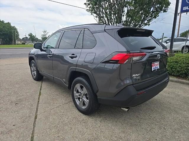 2022 Toyota RAV4 Hybrid LE