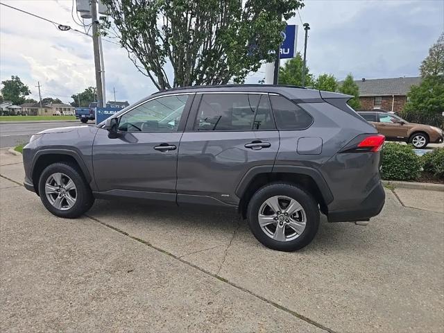2022 Toyota RAV4 Hybrid LE