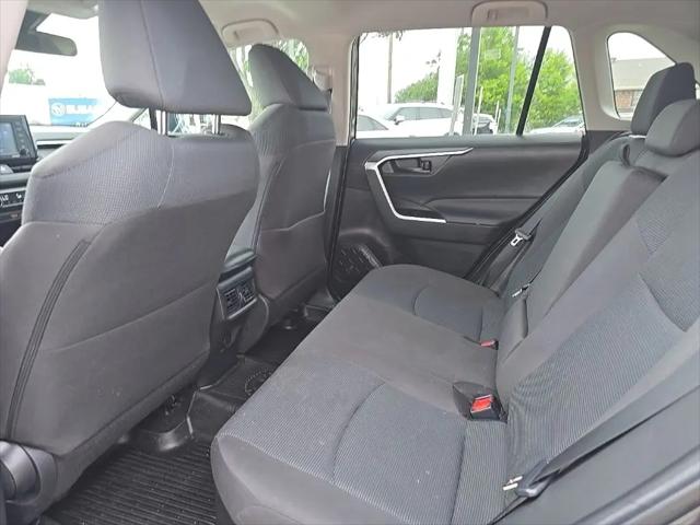 2022 Toyota RAV4 Hybrid LE