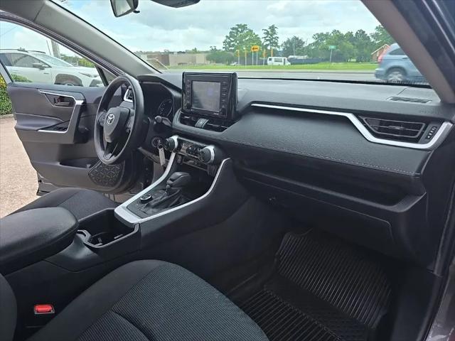2022 Toyota RAV4 Hybrid LE