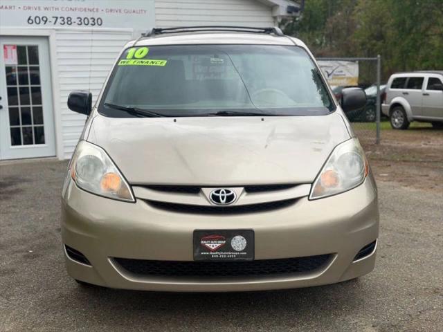 2010 Toyota Sienna LE