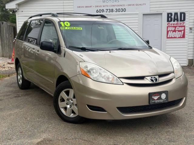 2010 Toyota Sienna LE