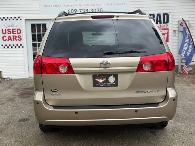 2010 Toyota Sienna LE