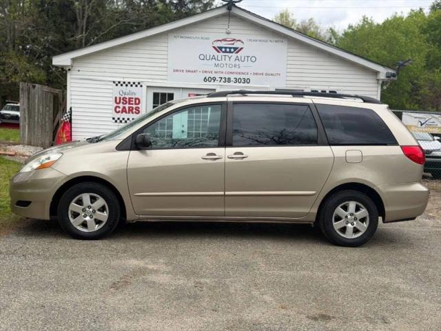 2010 Toyota Sienna LE
