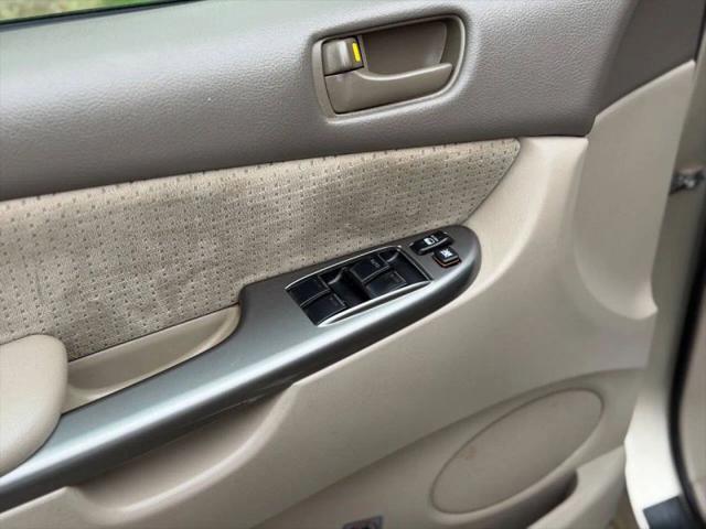 2010 Toyota Sienna LE