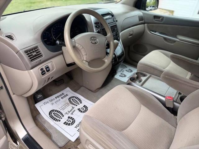 2010 Toyota Sienna LE
