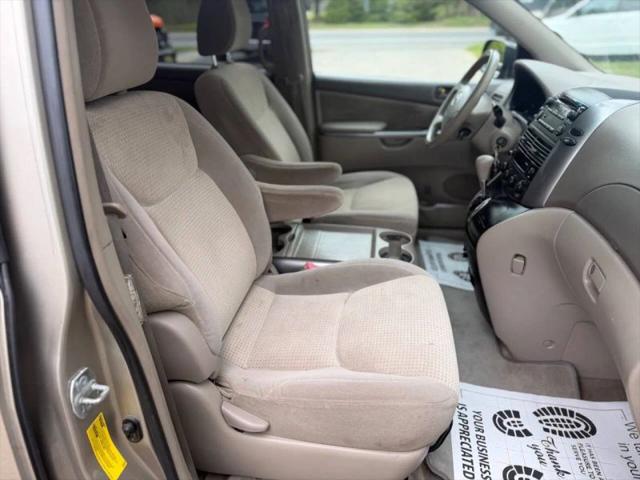 2010 Toyota Sienna LE