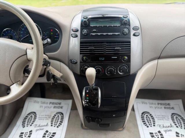 2010 Toyota Sienna LE