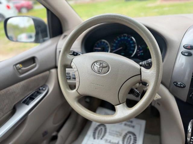 2010 Toyota Sienna LE