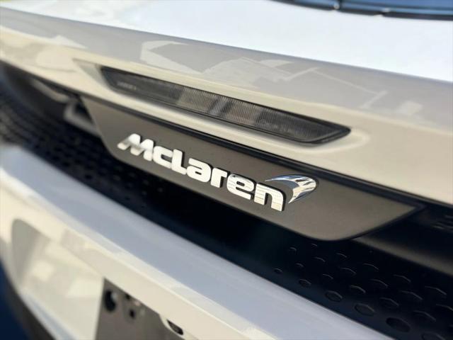 2023 McLaren GT Base