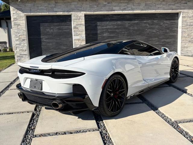 2023 McLaren GT Base