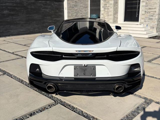 2023 McLaren GT Base