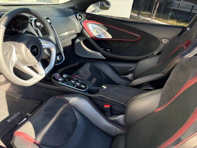 2023 McLaren GT Base