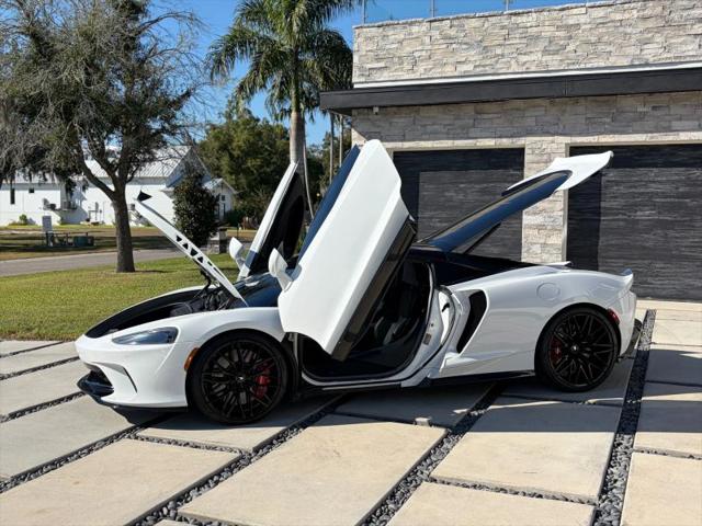2023 McLaren GT Base