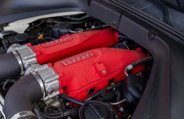 2016 Ferrari California T