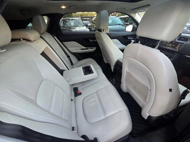 2019 Jaguar F-PACE 30t Prestige