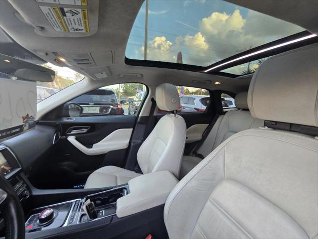 2019 Jaguar F-PACE 30t Prestige